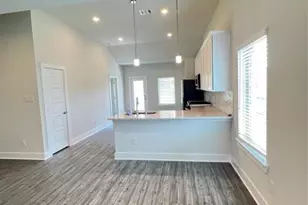 17697 Tree Of Heaven Dr, Conroe, TX 77385 - Photo 9