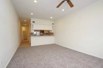 2701 Helena Street #402, Houston, TX 77006 - Photo 13