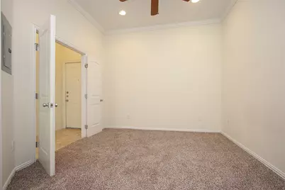 2701 Helena Street #402, Houston, TX 77006 - Photo 7