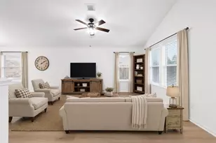 18323 Madisons Crossing Ln, Tomball, TX 77375 - Photo 11