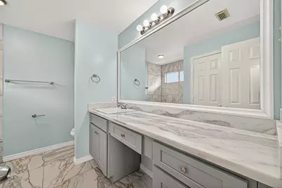 6710 Bellaire Gardens Drive, Houston, TX 77072 - Photo 39