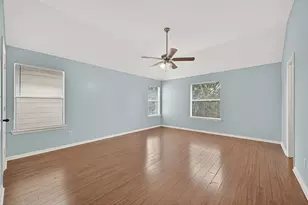 6710 Bellaire Gardens Dr, Houston, TX 77072 - Photo 35