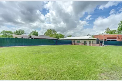 2127 Maximillian #3, Houston, TX 77039 - Photo 7