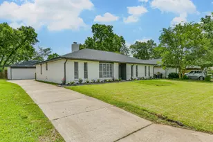 4427 Saffron Ln, Friendswood, TX 77546 - Photo 27