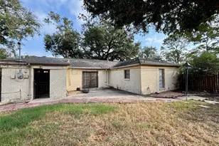 5631 W Bellfort, Houston, TX 77035 - Photo 19