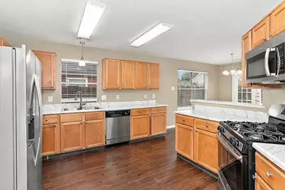 3122 Rainpark Lane, Katy, TX 77449 - Photo 7