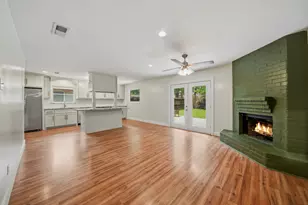 10658 Northbrook Dr, Houston, TX 77043 - Photo 5