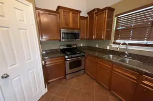 8233 Hickok Ln, Houston, TX 77075 - Photo 11