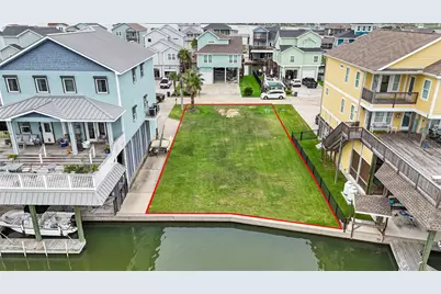 413 Amanda Circle, Galveston, TX 77554 - Photo 9