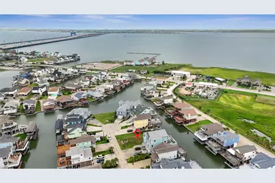 413 Amanda Circle, Galveston, TX 77554 - Photo 3