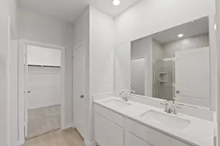 400 Long Br Dr, Dayton, TX 77535 - Photo 23