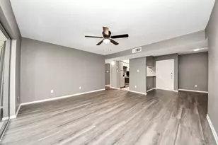 3105 Walnut Bend Ln, Houston, TX 77042 - Photo 5