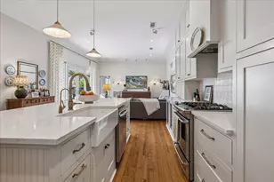2211 Harvard St, Houston, TX 77008 - Photo 9