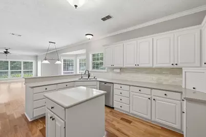 800 W Briarwood Drive, Brenham, TX 77833 - Photo 7