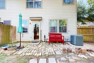 213 Drake Run Ln, Dickinson, TX 77539 - Photo 23