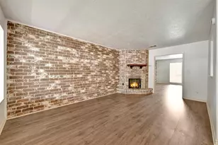 3980 Laura Leigh Dr, Friendswood, TX 77546 - Photo 5