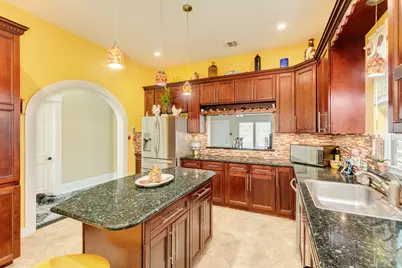 1625 Avenue M 1/2, Galveston, TX 77550 - Photo 13