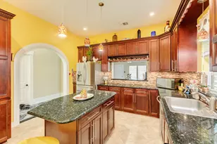 1625 Ave M 1/2, Galveston, TX 77550 - Photo 13