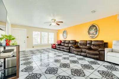 1625 Avenue M 1/2, Galveston, TX 77550 - Photo 7