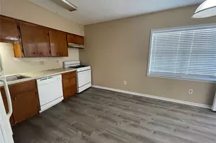 802 Avenue K, Galveston, TX 77550 - Photo 5