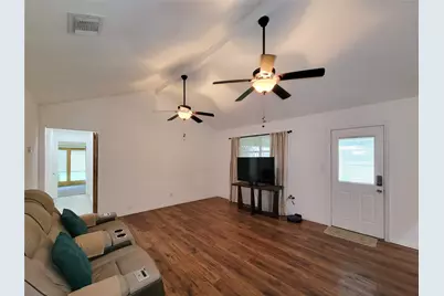 1629 Canary Circle, League City, TX 77573 - Photo 9