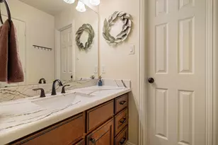 31 Wood Manor Pl, The Woodlands, TX 77381 - Photo 37