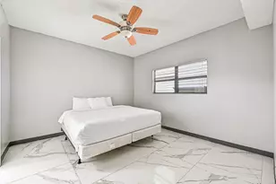 7700 Seawall Blvd, Galveston, TX 77551 - Photo 27