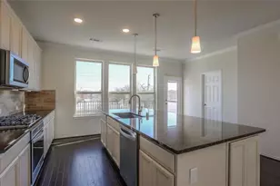 3107 Briarwood Point Pl, Houston, TX 77063 - Photo 11