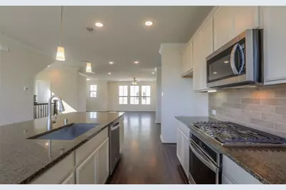 3107 Briarwood Point Place, Houston, TX 77063 - Photo 9