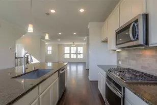 3107 Briarwood Point Pl, Houston, TX 77063 - Photo 9