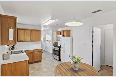 3304 Judythe Court, Bryan, TX 77803 - Photo 11