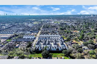 9025 Laverne Oak Lane, Houston, TX 77080 - Photo 33