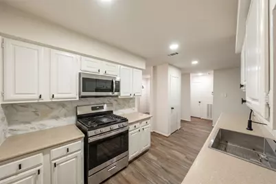 9014 Kirkmont Drive, Houston, TX 77089 - Photo 13