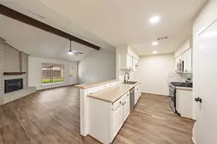 9014 Kirkmont Dr, Houston, TX 77089 - Photo 17