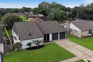 9014 Kirkmont Dr, Houston, TX 77089 - Photo 1