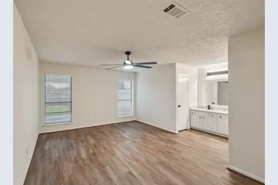 9014 Kirkmont Drive, Houston, TX 77089 - Photo 19