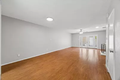 995 Memorial Village Drive #102, Houston, TX 77024 - Photo 3