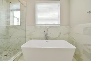 5903 Val Verde St, Houston, TX 77057 - Photo 13