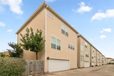 7118 Windwater Parkway N, Houston, TX 77036 - Photo 37