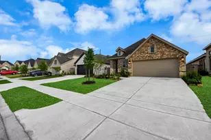 27210 Butterfly Mint Ln, Hockley, TX 77447 - Photo 3