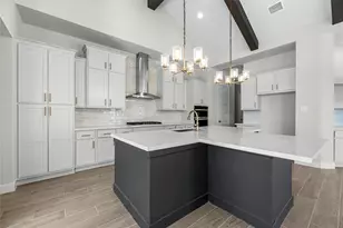 402 Northern Cardinal Ct, Willis, TX 77318 - Photo 5