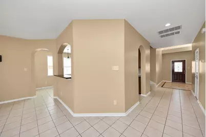 704 Harvard Pointe Drive, League City, TX 77573 - Photo 7