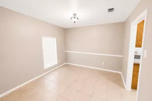 6221 Silver Leaf Dr, League City, TX 77573 - Photo 3