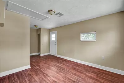 253 N Shanks Street, Clute, TX 77531 - Photo 13