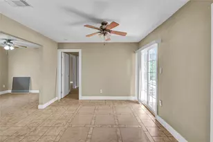 253 N Shanks St, Clute, TX 77531 - Photo 5