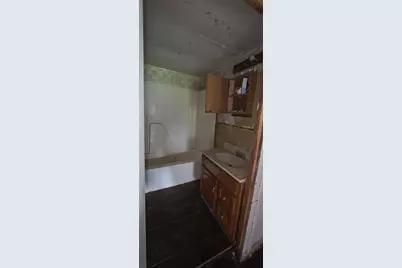 213 W Jackson Street, West Columbia, TX 77486 - Photo 13