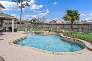 12503 Valley Cliff Ct, Tomball, TX 77377 - Photo 5