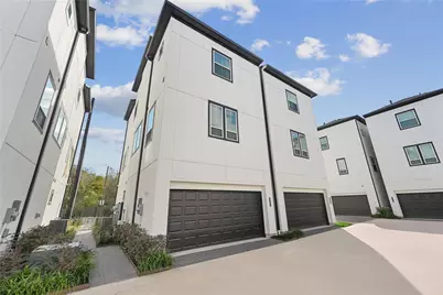 2708 Grand Fountains Drive #E, Houston, TX 77054 - Photo 21