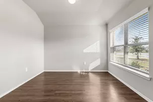 21079 Wenze Ln, New Caney, TX 77357 - Photo 5