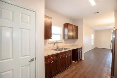 2016 Avenue H, Dickinson, TX 77539 - Photo 15